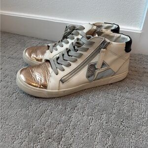 Dolce Vita Womens Zonya Wedge High Top Sneakers Size 10 White Silver Metallic